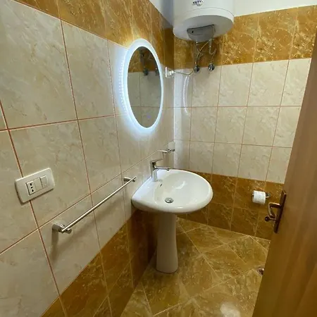 Joni'S Condo 10 Голем Экстерьер фото