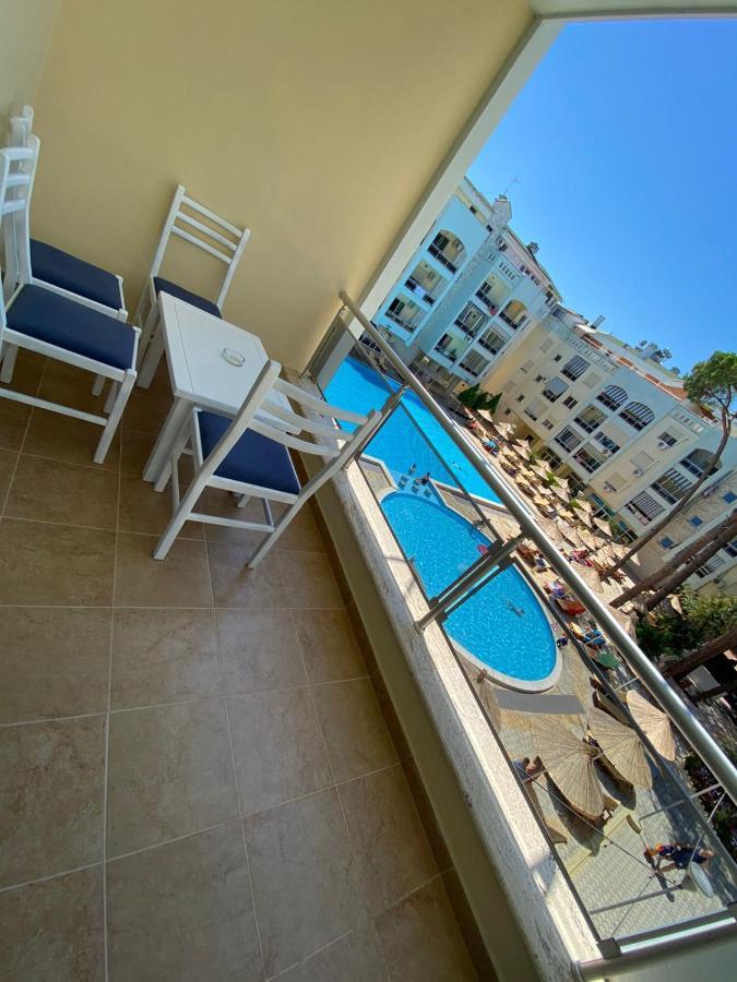 Joni's 10 Appartement Golem (Tirana)